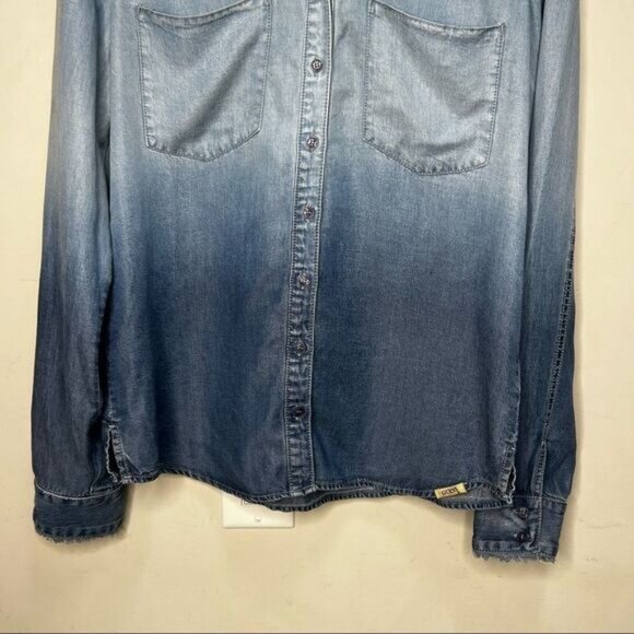 SIZE XS Guess Denim Button Down - Picture 3 of 9